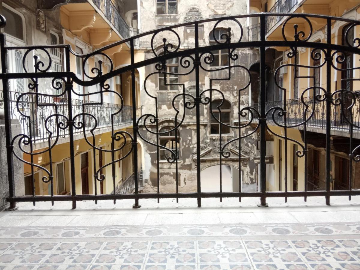 Jolie Apartment In Historical Center Budapeşte Dış mekan fotoğraf